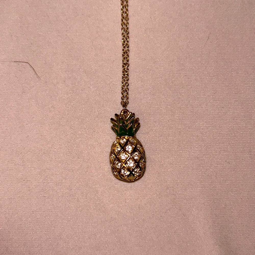 Pineapple gold neclace 3D